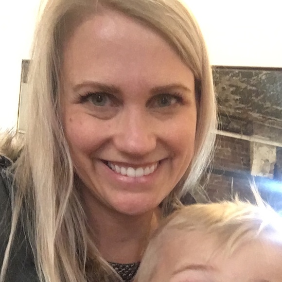 Meet your Posher, Steph - Picture 1 of 1